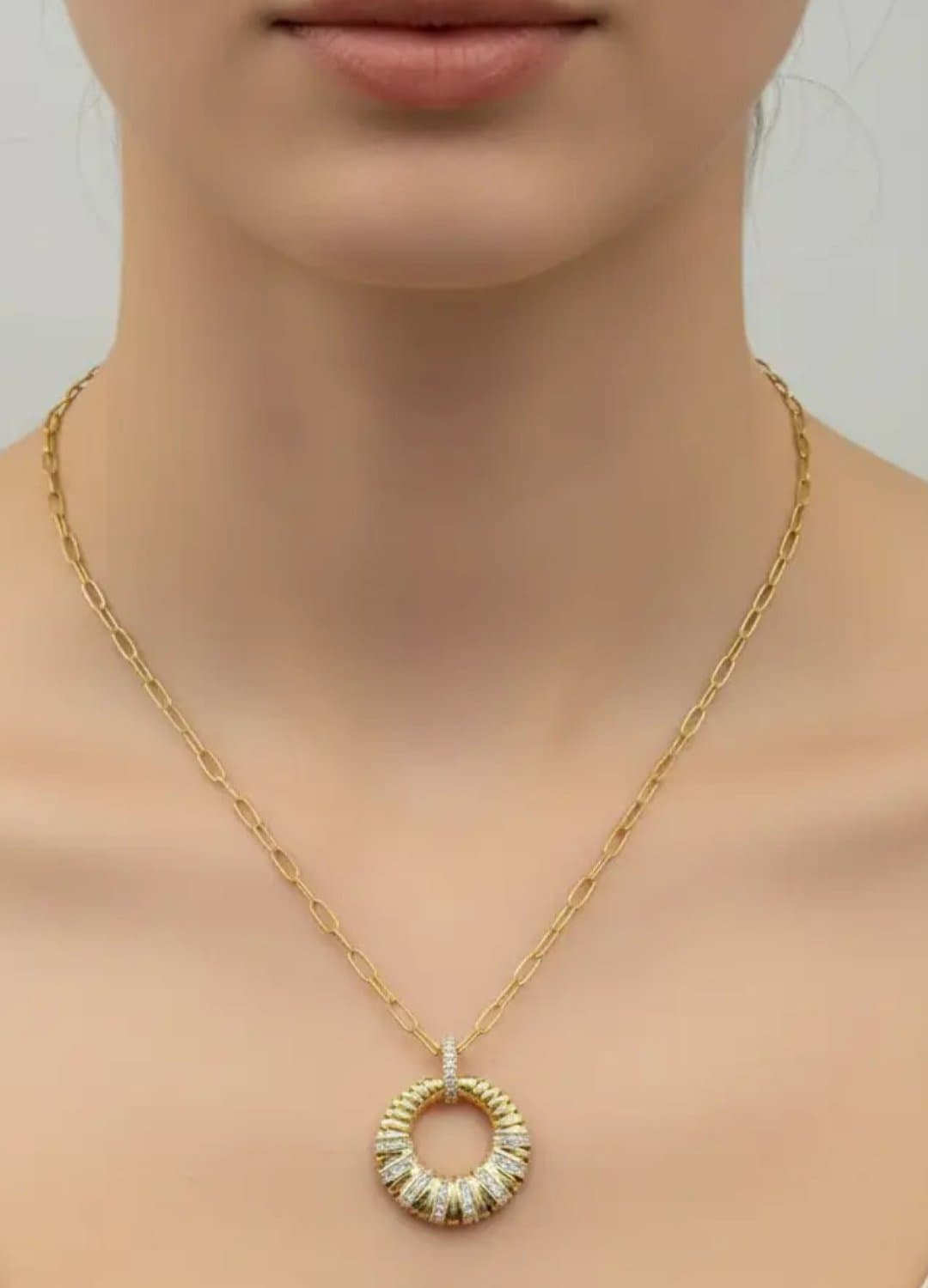 Gold Zirkon Taşlı Halka Kolye - Ataç Zincirli Modern Tasarım Kolye