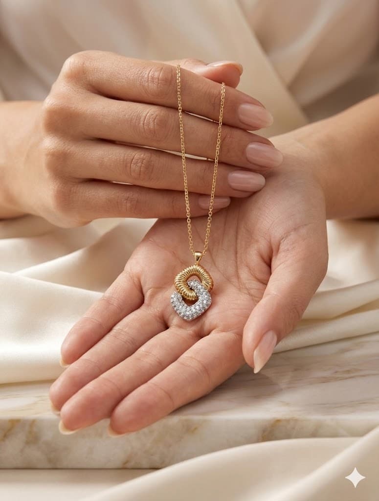 Altın Kaplama Baget Taşlı Kare Tamtur Kolye