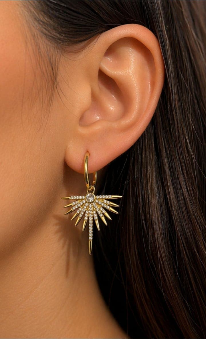 Gold Renk Zirkon Taşlı Işıltılı Güneş Modeli Halka Küpe